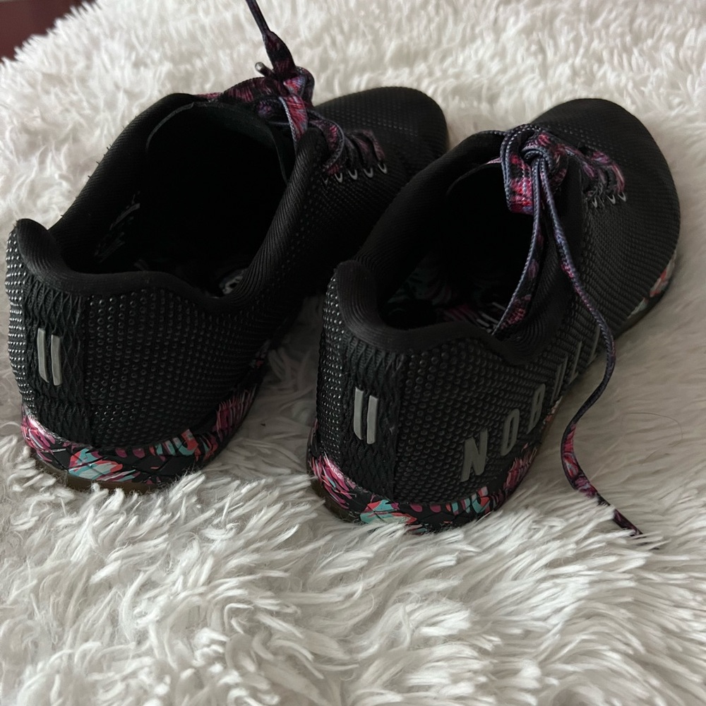 Men sport shoes
